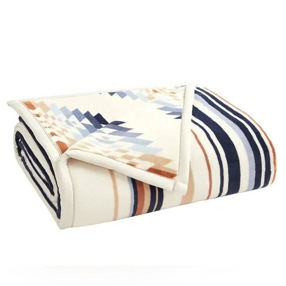 Pendleton Reversible Plush Throw Blanket 50"x70" PolyesterSuede - Savanna Stripe - Picture 5 of 5